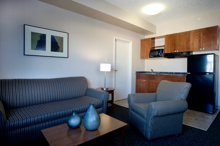 Suites « Brooks, AB Inn & Suites « Heritage Inn Hotels